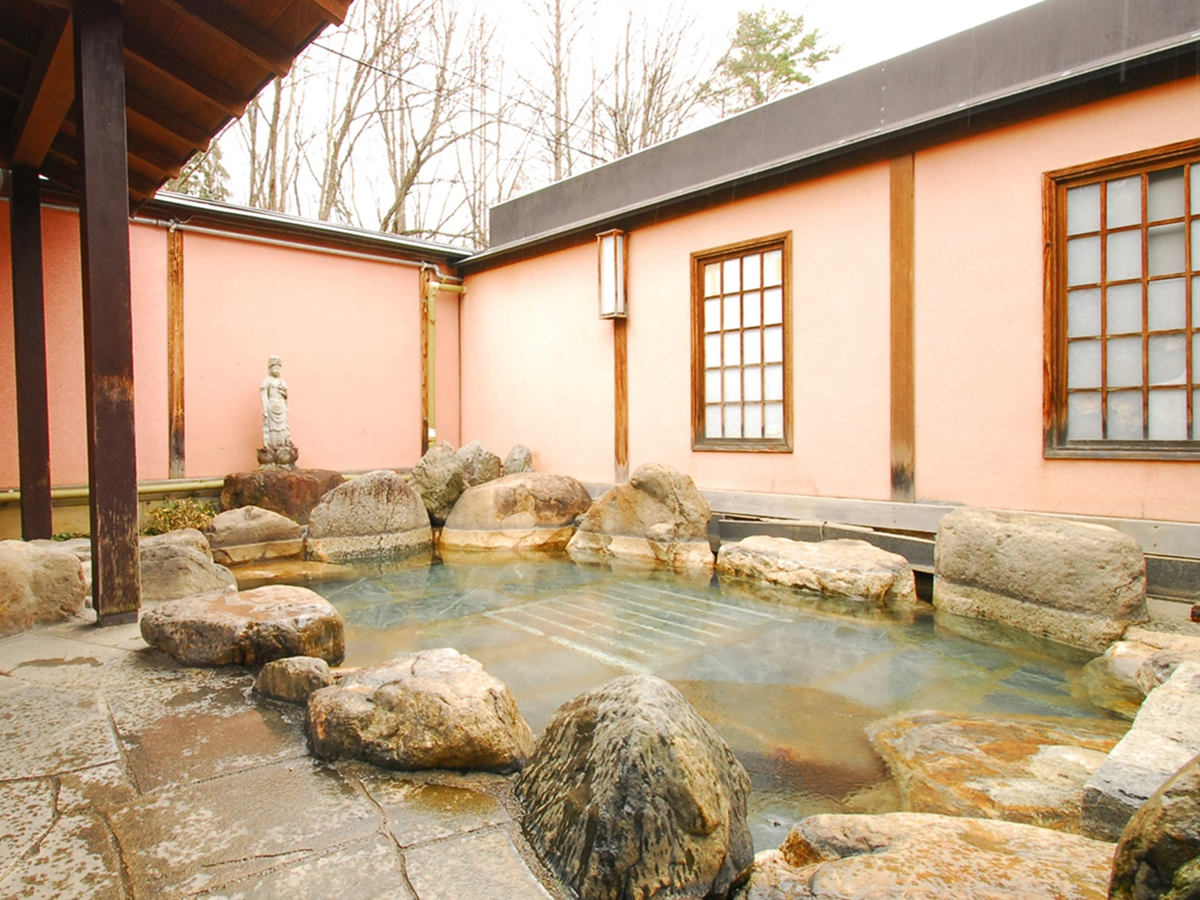 長野駅出発 バスで行く 旅館 叶家1泊（夕食朝食付） Hakuba47＆ 白馬五竜スキー場リフト券付宿泊パックのイメージ