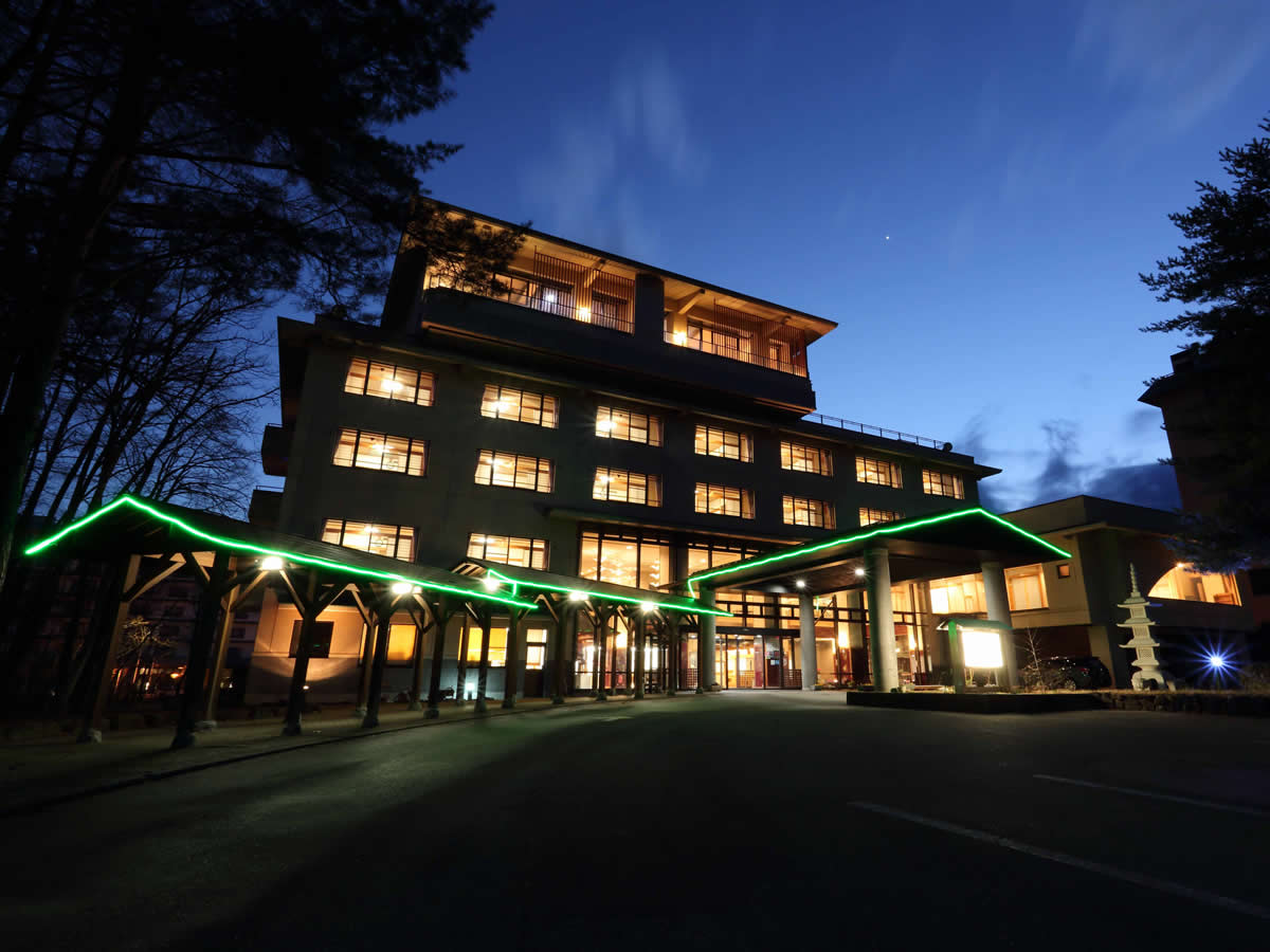 長野駅出発 バスで行く 黒部サンバレーホテル1泊（夕食朝食付） Hakuba47＆ 白馬五竜スキー場リフト券付宿泊パックのイメージ